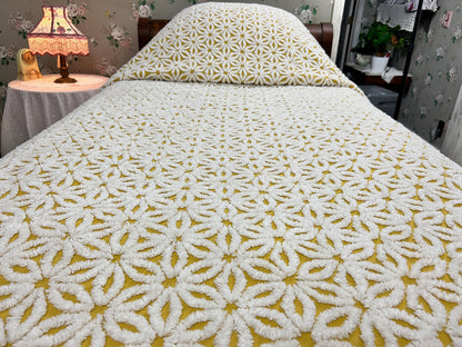 Boho Vintage Chenille Bedspread, Plush White Daisies Harvest Gold, TWIN Size
