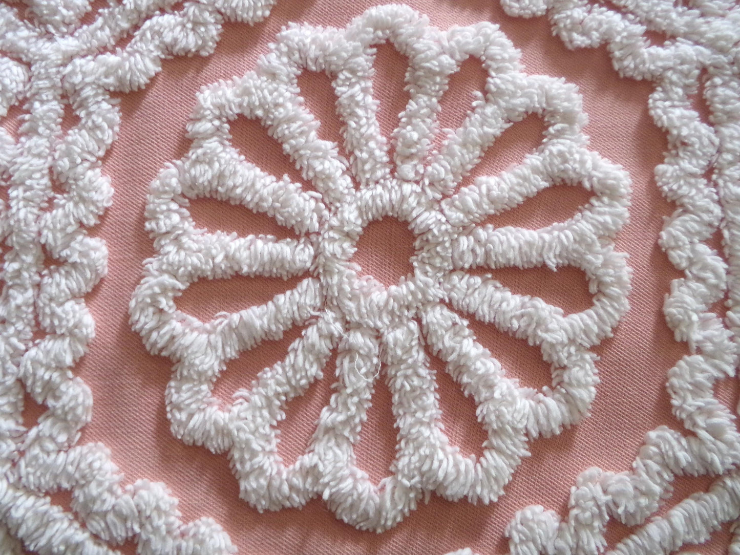 shabby ruffle daisy vintage chenille fabric, white geometric floral on peach 26" x 19" inch piece of cotton quilt & sewing material