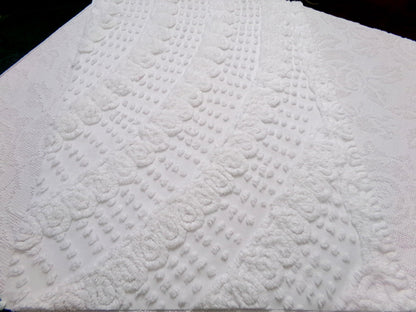 Graceful White Vintage Chenille Bedspread Fabric, Swirl Dot Sewing & Quilt Material, 20" x 27"