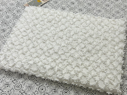 Vintage White Chenille Fabric, Chained Eternity Links, 19x25" Quilting Textile