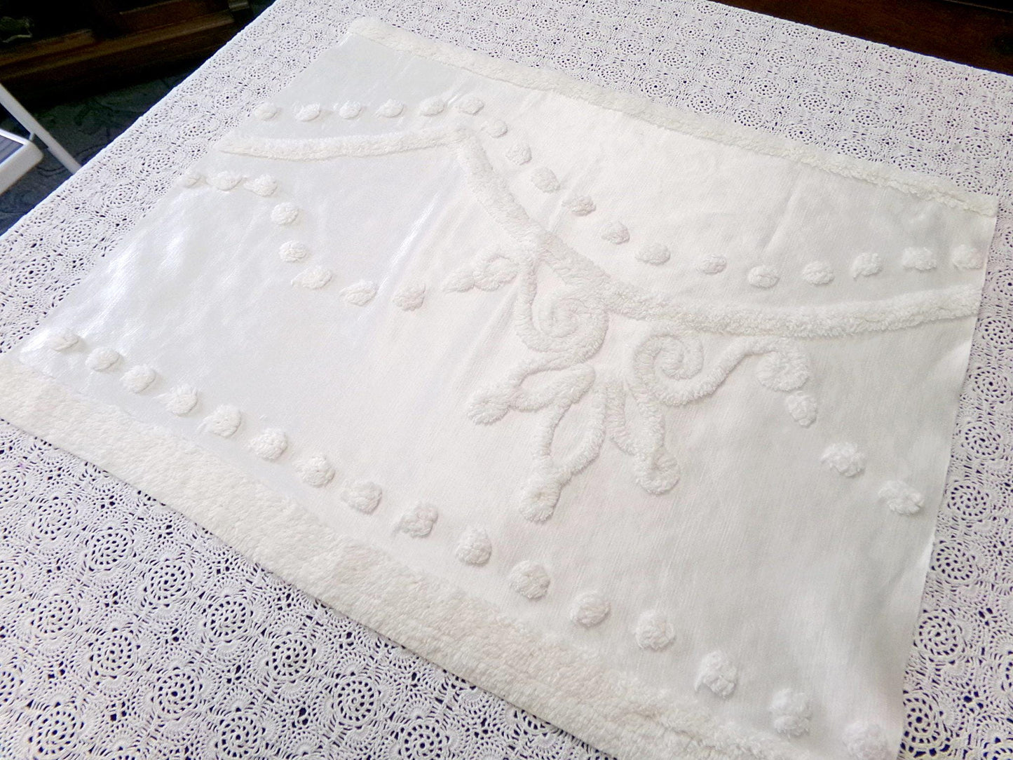 Tufted White Satin Vintage Chenille Bedspread Fabric, Shabby Romantic 19x24"