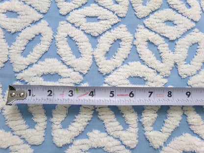 vintage daisy chenille fabric, blue & white quilt material 18" x 24"