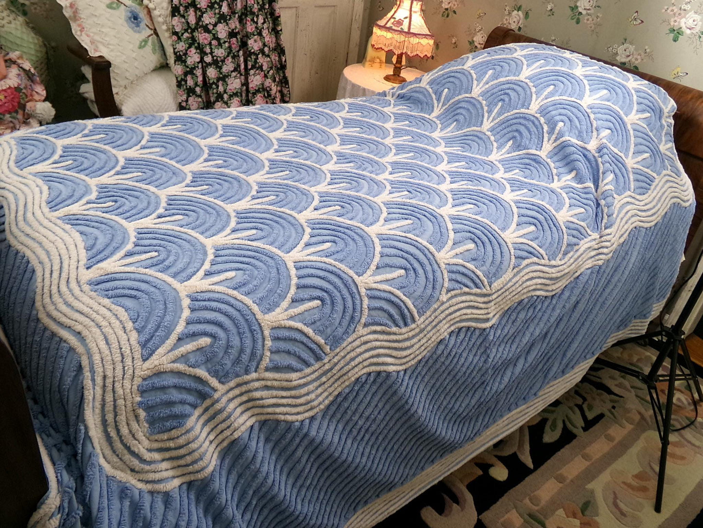 White & Blue Vintage Chenille Bedspread, Tidal Waves, Full Sz Shabby Seaside Cottage Style