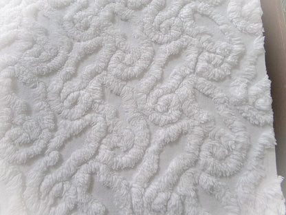 Vintage White Chenille Fabric Interlocking Infinity Eternity Symbol Pattern, 18" x 24"