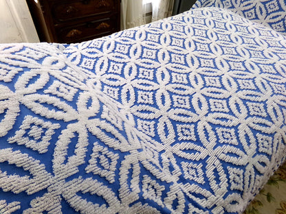 coastal cottage blue vintage chenille bedspread, cobalt & white geometric design, 100% cotton twin size summer coverlet with fringe