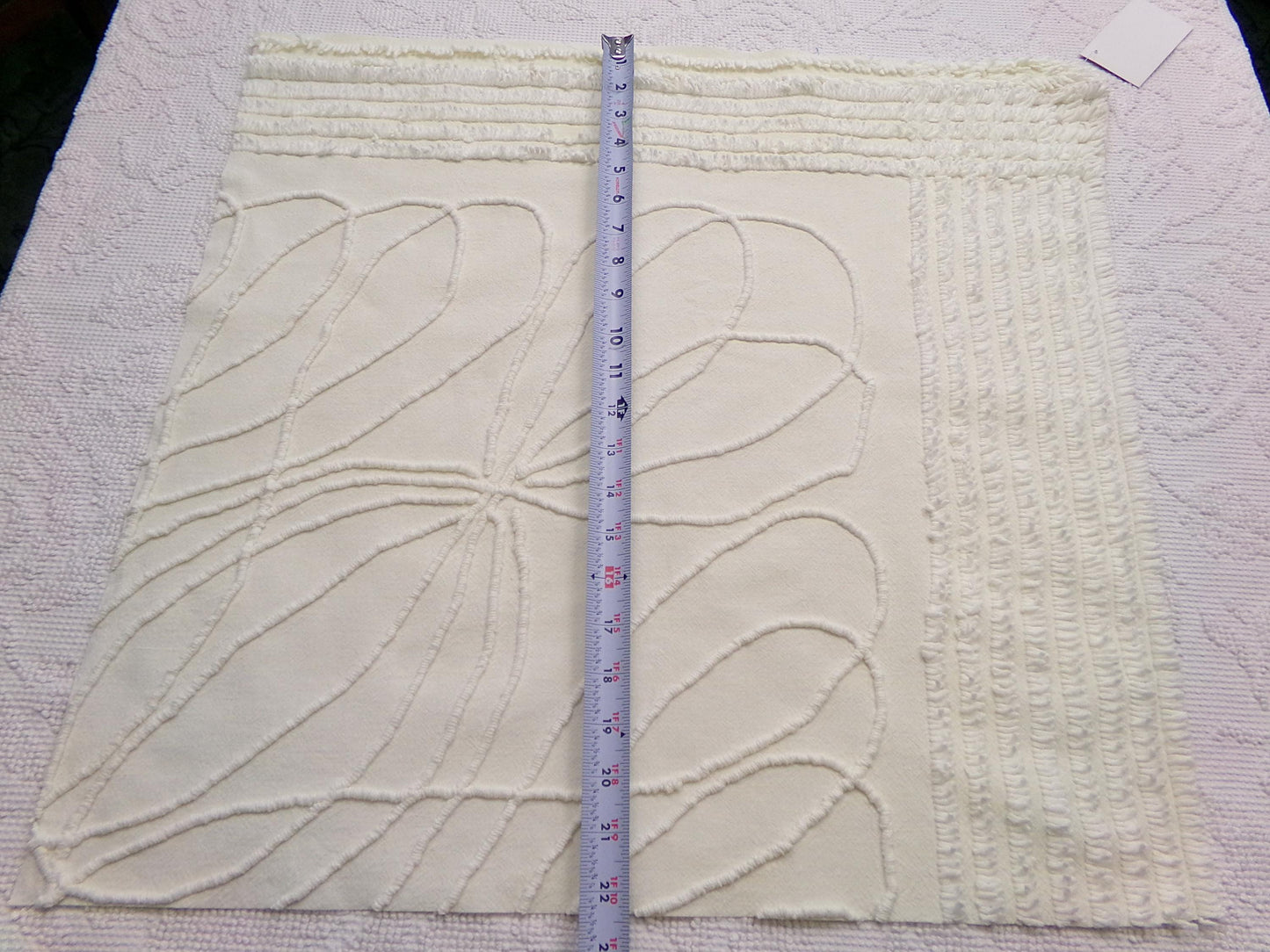 Vintage Illusion Chenille Fabric, Fascinating Webbed Design, 22" x 21" Piece Sewing Quilt Material