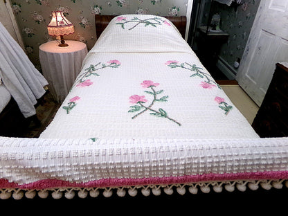 Vintage White Chenille Bedspread Wispy Pink Roses Hobnail Full Double Cottage Farmhouse
