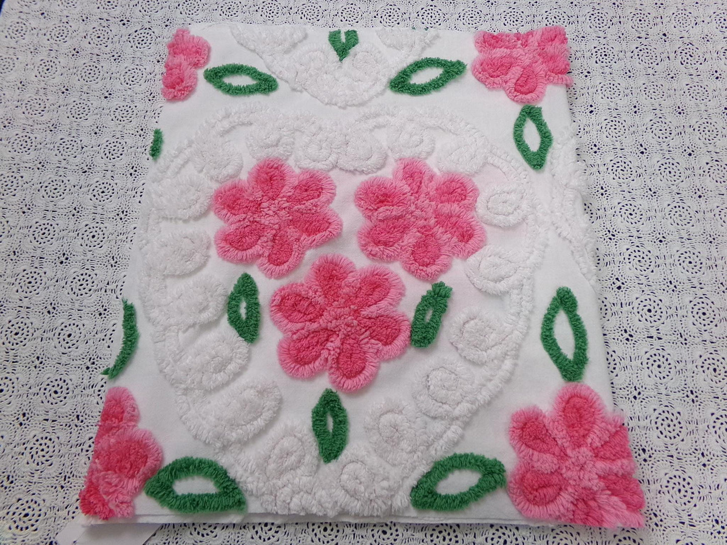 Pink White Floral Vintage Chenille Bedspread Fabric Sewing Quilt Material 17.5x30"