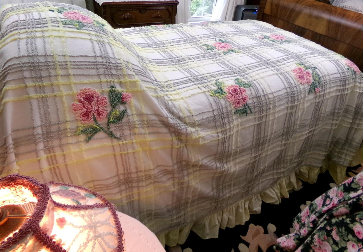 Vintage Pink Rose Chenille Bedspread Plaid Ruffled Shabby Chic Farmhouse Full Size