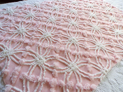 Pretty Peachy Pink Vintage Chenille Fabric Piece, Spider Ring Overtufted Pop Design, Pretty in Quilts & Pillows, 27" x 18" Sewing Material
