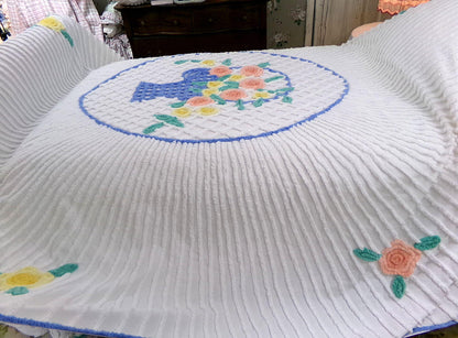 cottage style vintage chenille bedspread, spring flower basket on radiating white sunburst tufting, full size cotton bedding