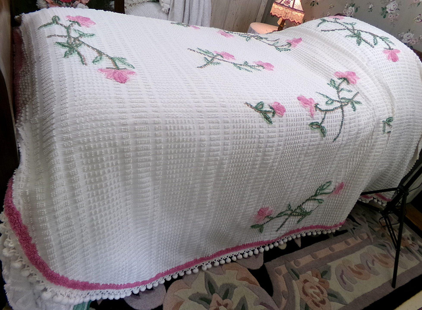 Vintage White Chenille Bedspread Wispy Pink Roses Hobnail Full Double Cottage Farmhouse