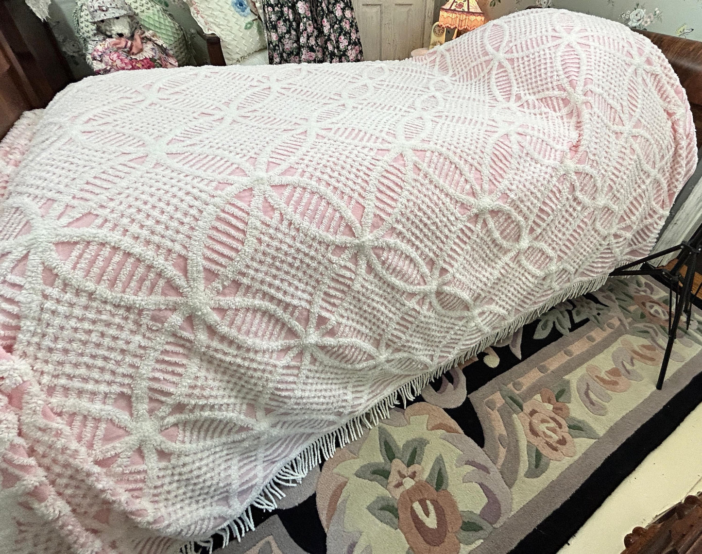 Vintage Chenille Bedspread Pink White Wedding Ring Pattern Cottage Farmhouse