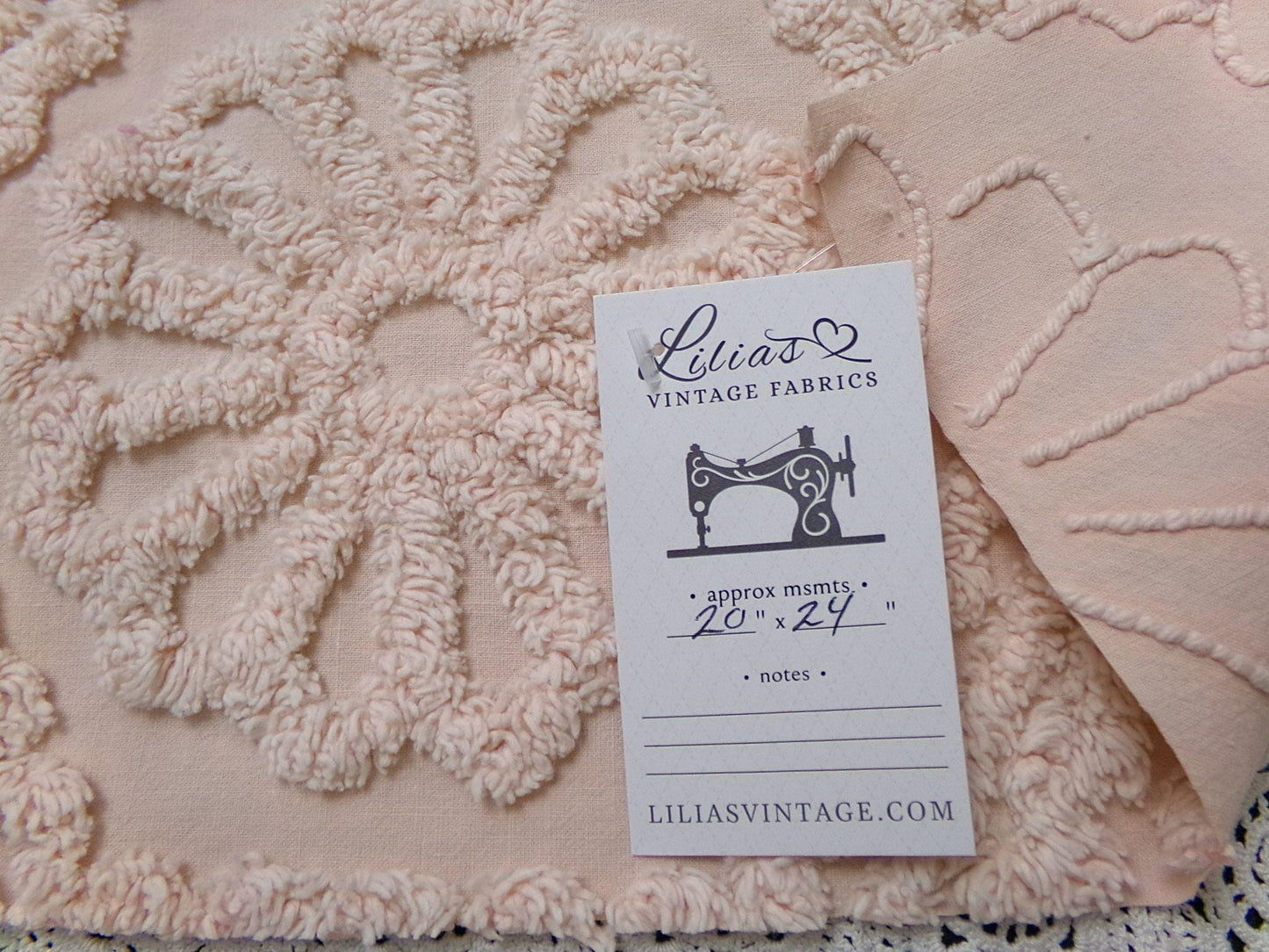 vintage chenille bedspread fabric peach blush daisy medallions 20x24" sewing quilt material
