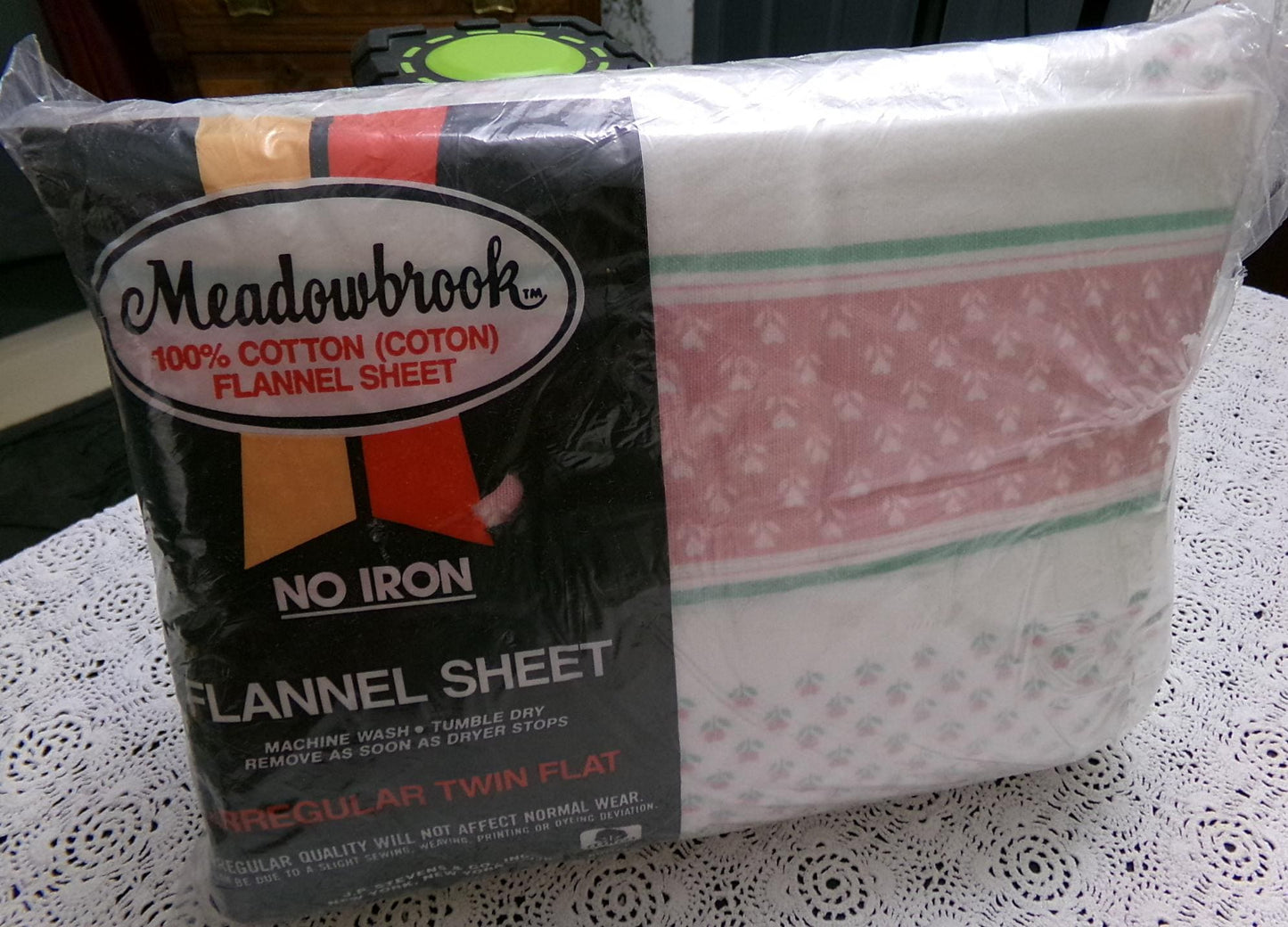 Vintage Twin Flannel Flat Sheet Floral Tulip Heart Design Pink Green White, 100% Cotton