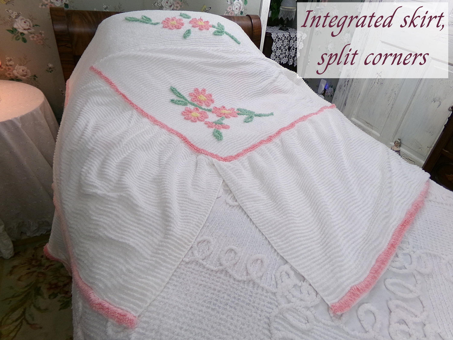 vintage chenille bedspread: scattered pink daisies on white cotton, full size lightweight summer coverlet, ruffle skirt