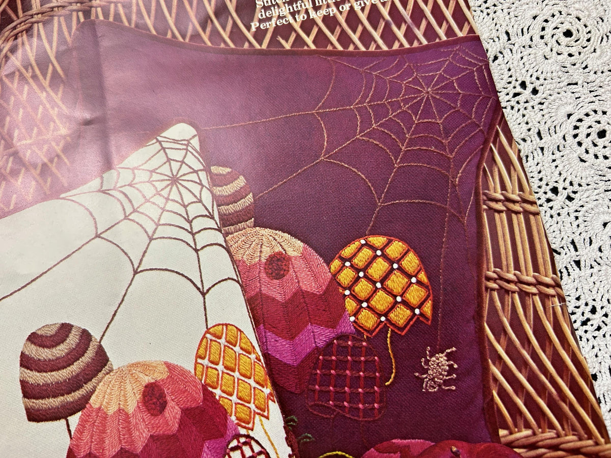 MUSHROOM PILLOW Boho Crewel Embroidery Kit, Vintage Paragon 0565 Dark Brown