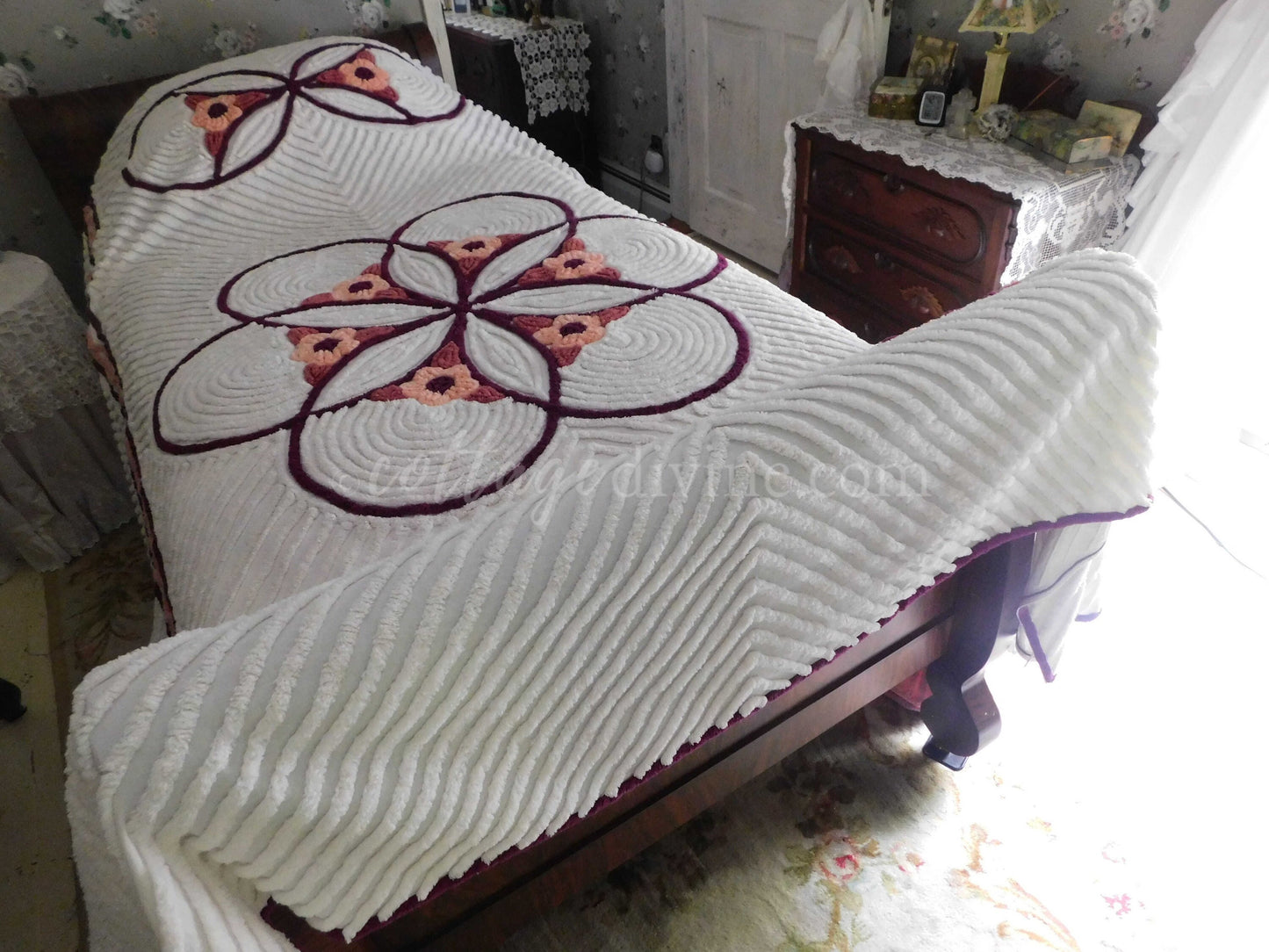 optic white mod floral vintage chenille bedspread, full size farmhouse style bedding