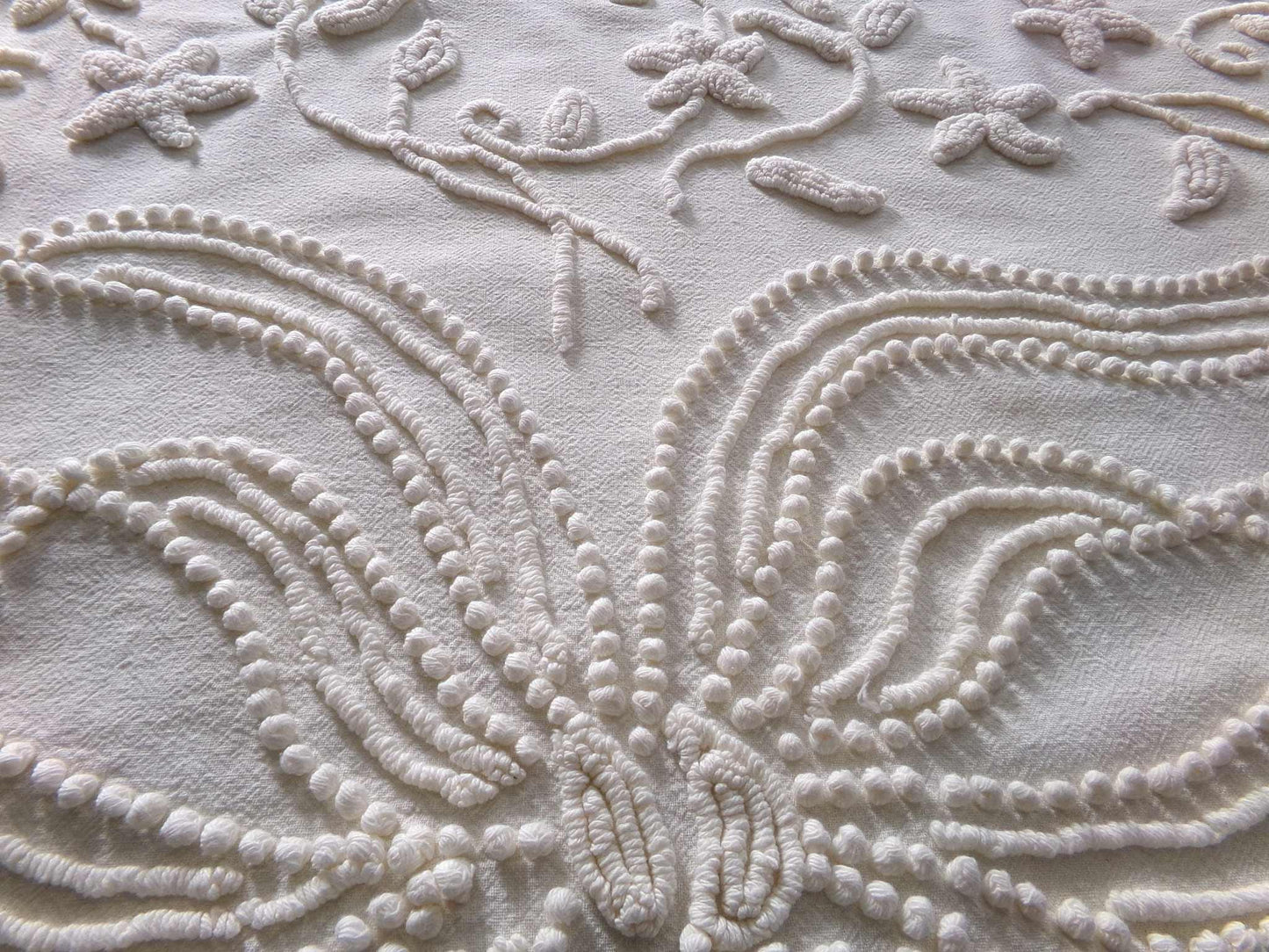 Exquisite Heirloom Vintage Chenille Fabric Piece, Large Bow & Lily Flowers in Antique Cream, 23" x 37" inch piece, lovely for a wall hanging