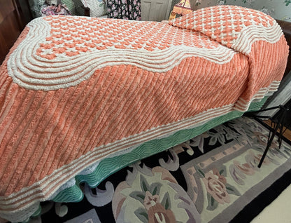 Peach & White Vintage Chenille Bedspread, Crosshatch Wave Pattern, Twin Size