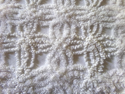 Vintage Chenille Fabric Material, 14.5" x 23" inch Piece, Elaborate Needletufting in Wedding Ring Pattern