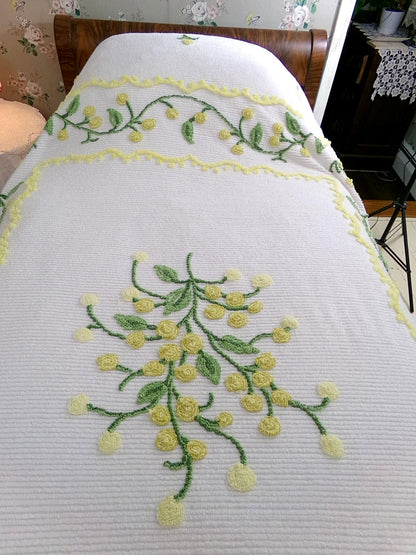 spring forsythia yellow farmhouse chenille bedspread, vintage full size bedding, lovely berry spring & trailing ivy design on white cotton