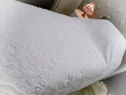 angelic lily white chenille bedspread, vintage simple cotton summer bedding, full size coverlet