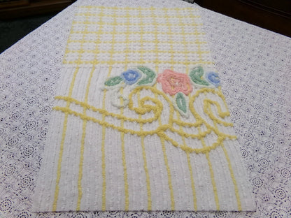 Cottage Chic Vtg Chenille Bedspread Fabric 16x24" Floral Plaid Sewing Material