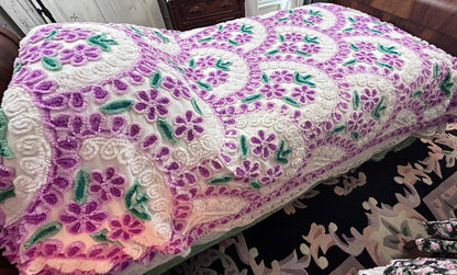 Meadow Violets Vintage Chenille Bedspread, Lavender & White Full Size Cotton
