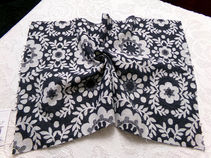 Black & White Floral Vintage Woven Fabric, FLOWER POWER Mod Daisy Reversible Sewing Quilt Material, 16" x 24"