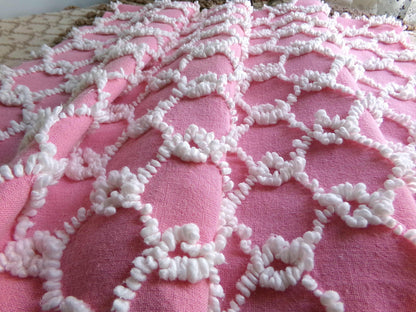 Chain Link Pink & White Vintage Chenille Fabric, Bates Texturized Needletuft Design, 18" x 24" inch Lightweight Piece