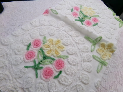 Dreamy White Floral Vintage Chenille Bedspread Fabric Sewing & Quilt Material 18" x 35"