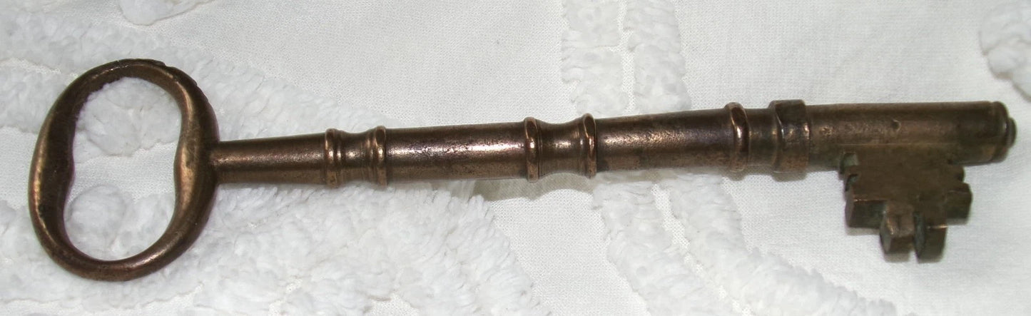 Antique Skeleton Church Key Vintage Victorian Style Large 6"