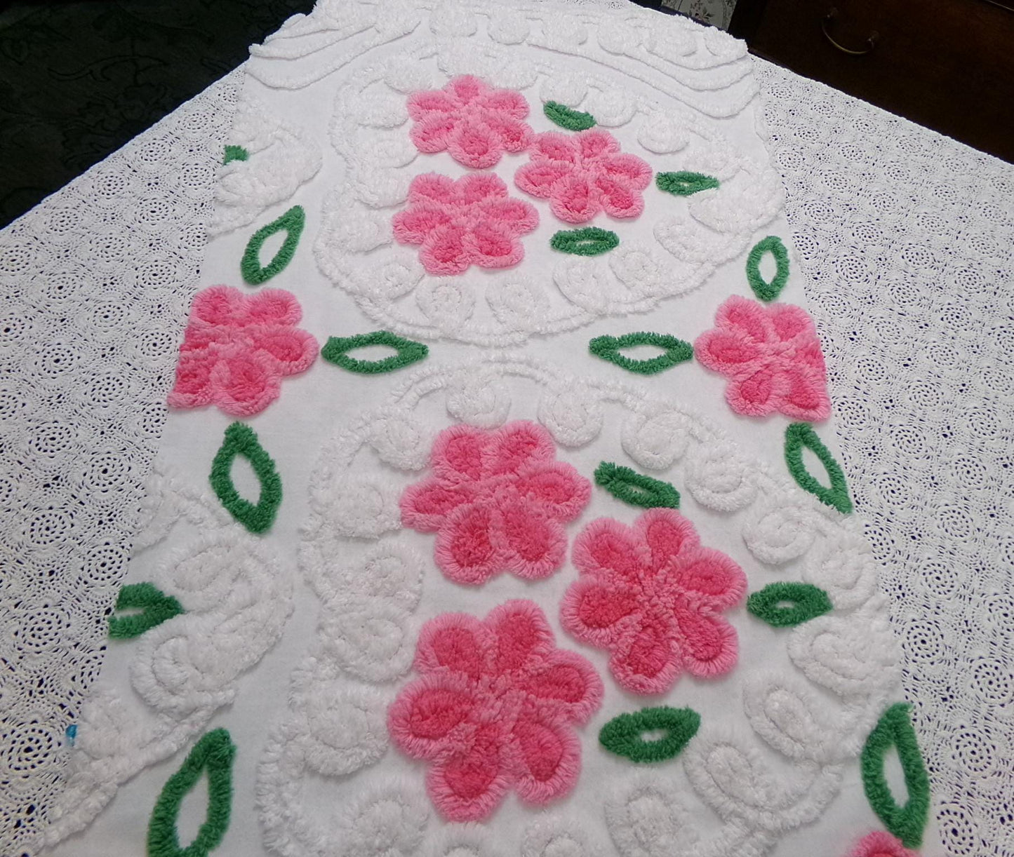 Pink White Floral Vintage Chenille Bedspread Fabric Sewing Quilt Material 17.5x30"