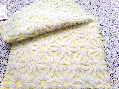 Fluffy Daisy Vintage Chenille Fabric White & Lemony Yellow 18x24"