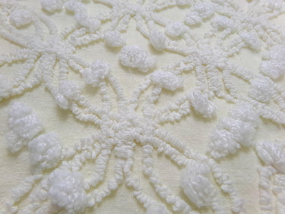 Vintage Chenille Bedspread Fabric Tufted Snowflake Starburst Bobble Design 20 x 24"
