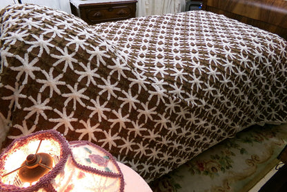 Vintage Chenille Bedspread: Chocolate Cookies Brown Full Size Cotton Bedding