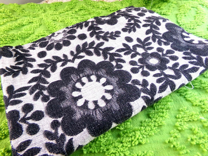 Black & White Floral Vintage Woven Fabric, FLOWER POWER Mod Daisy Reversible Sewing Quilt Material, 16" x 24"