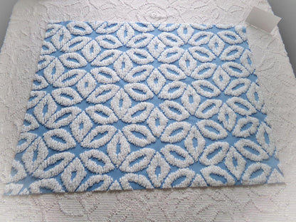 vintage daisy chenille fabric, blue & white quilt material 18" x 24"