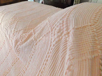 Graceful Waterfall Iced Peach Vintage 1940s Chenille Bedspread, Full Size, Cotton