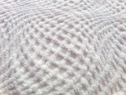 intense illusion white vintage chenille fabric, plush webbed optic illusion design, 21" x 25" inch piece of quilt & sewing material