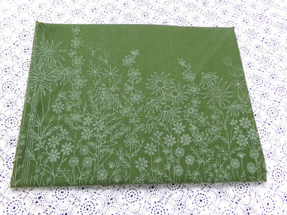 WILD and BEAUTIFUL Vintage Crewel Stitchery Kit, Paragon Needlecraft 0544