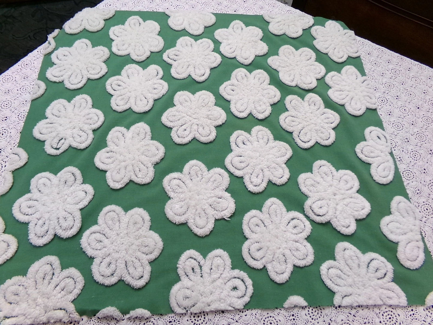 Green White Daisy Vtg Chenille Bedspread Fabric 23x24 Pc Antique Sewing Material
