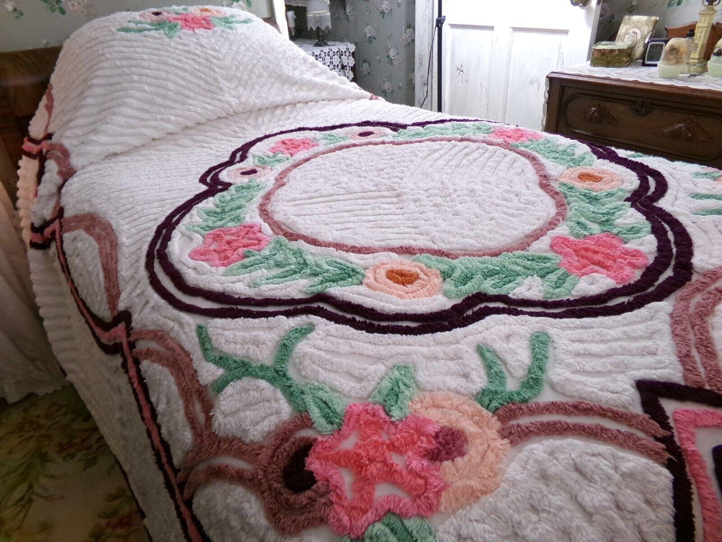 cottage living vintage chenille bedspread in plush rose florals, 100% cotton white full size bedding