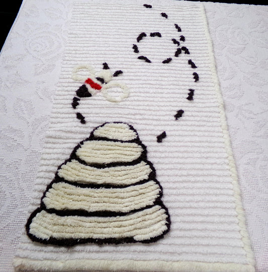 Busy Bee Vintage Chenille Bedspread Fabric, Novelty Sewing Material 15" x 28" Piece