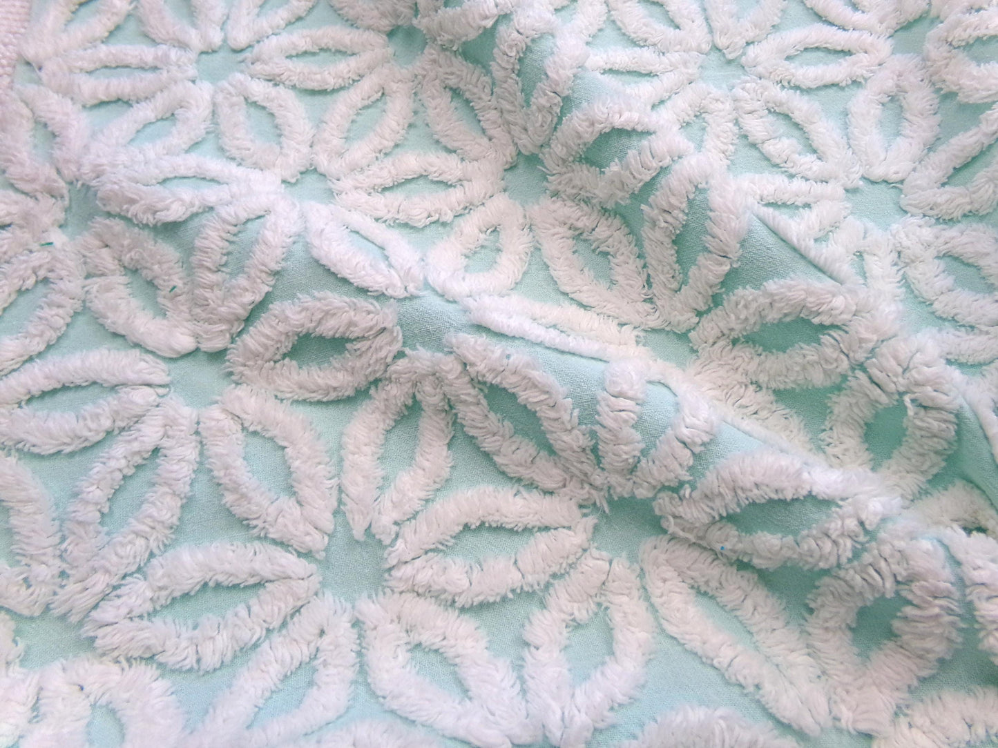 aqua & white daisy vintage chenille fabric, 20" x 24" piece of cottage style sewing quilt material
