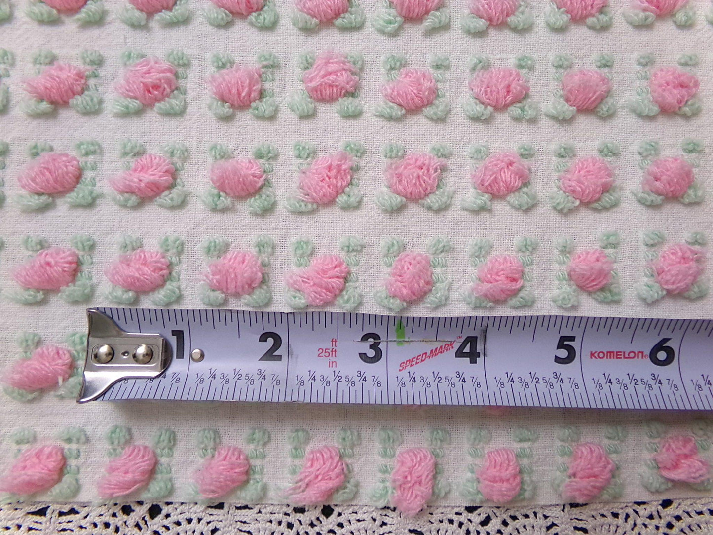 Popular Pink Rosebud Vtg Chenille Bedspread Fabric Rose Quilt Material 18x24"