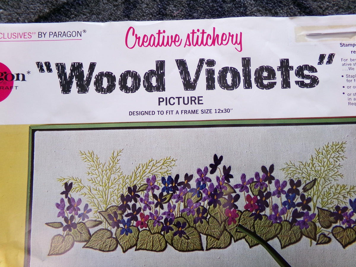 WOOD VIOLETS Vintage CREWEL Embroidery Kit Paragon 0213 Stitchery, Boho Woodland Floral