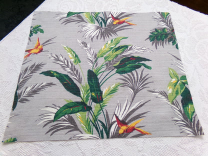 Vintage Barkcloth Fabric in Rare Hummingbird Tropical Design, Midcentury Tropical Craft Material, 16" x 19"