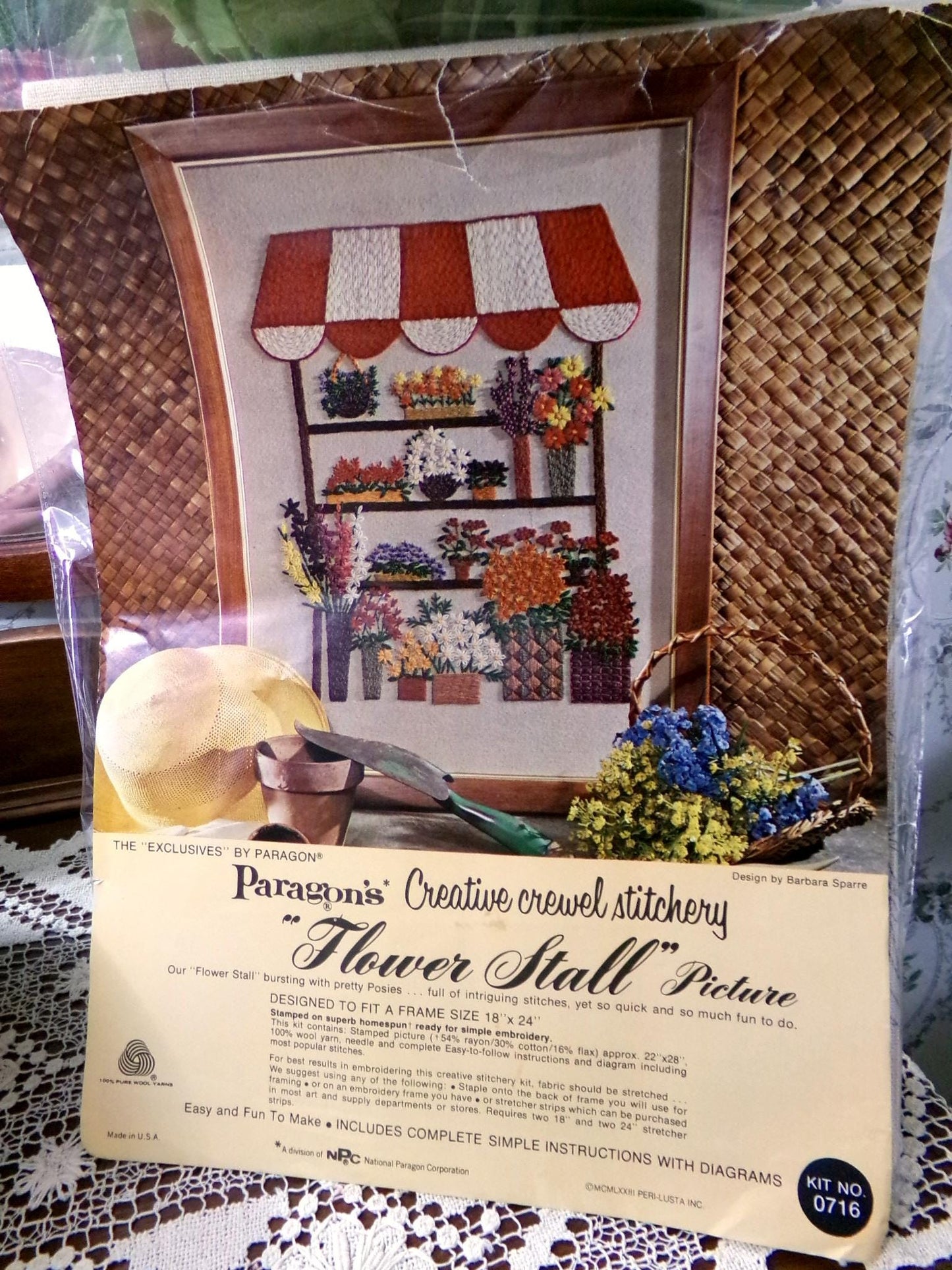 FLOWER STALL Vintage Crewel Embroidery Kit Paragon Needlecraft 0716 Boho Wall Art